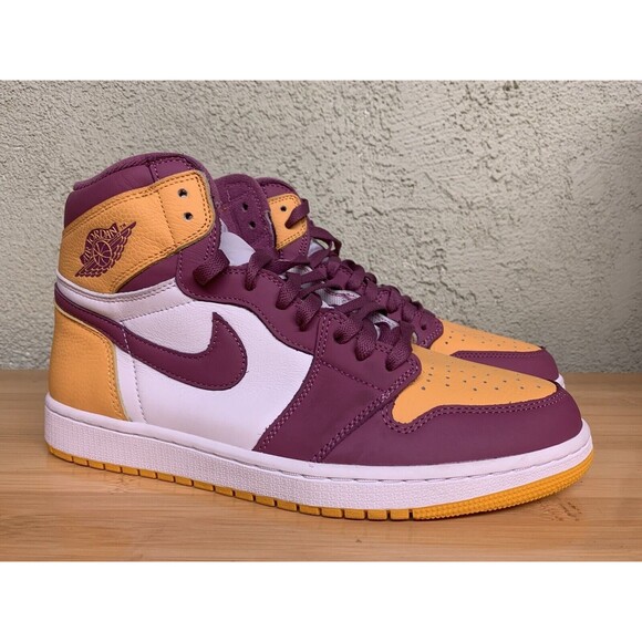 Size 12 Nike Air Jordan 1 Retro High OG Brotherhood 555088-706 Sz12 main image 12